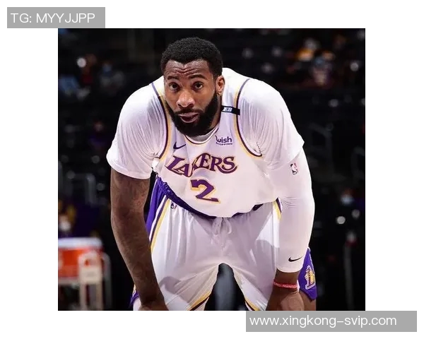 科塔全场拼搏表现出色16投7中贡献14分9板3助并抢下6个前场板