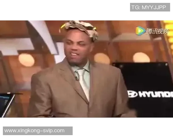 巴克利直言奥胖无论男扮女装都难掩其丑陋本质