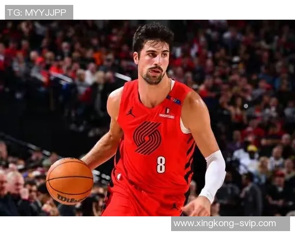 美媒称杨瀚森逐渐融入球队与夏普默契如开拓者的申京与阿门 美媒称杨瀚森逐渐融入球队与夏普默契如开拓者的申京与阿门